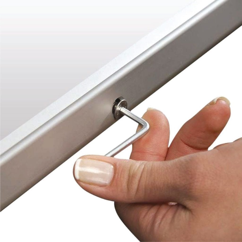 LOCKABLE Aluminium 32mm Snapframes