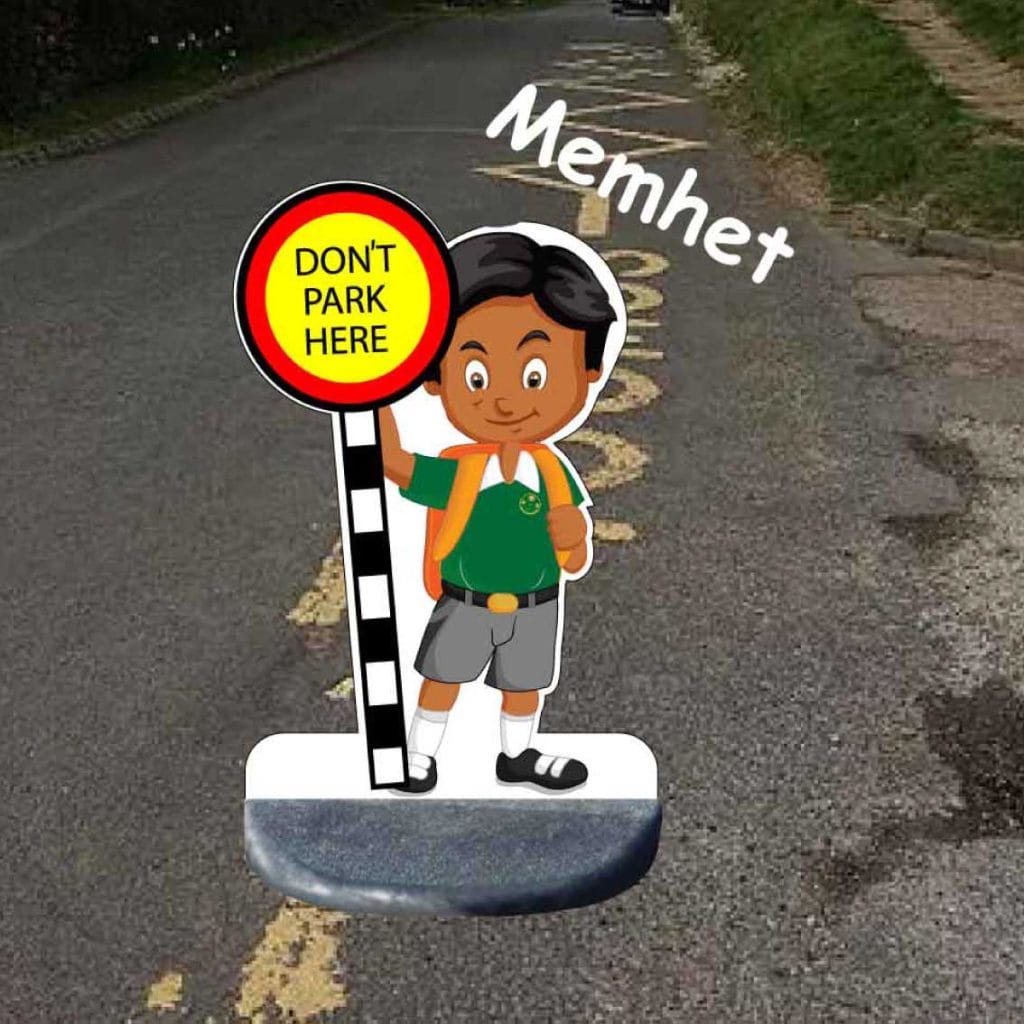 School No Parking Pavement Sign memhet
