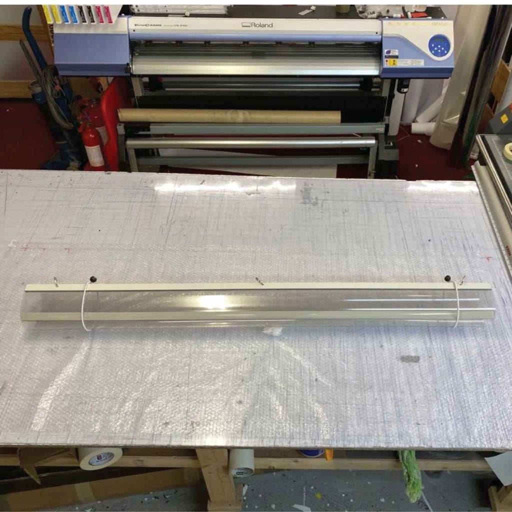 Hanging-roll-up-covid-screens-2
