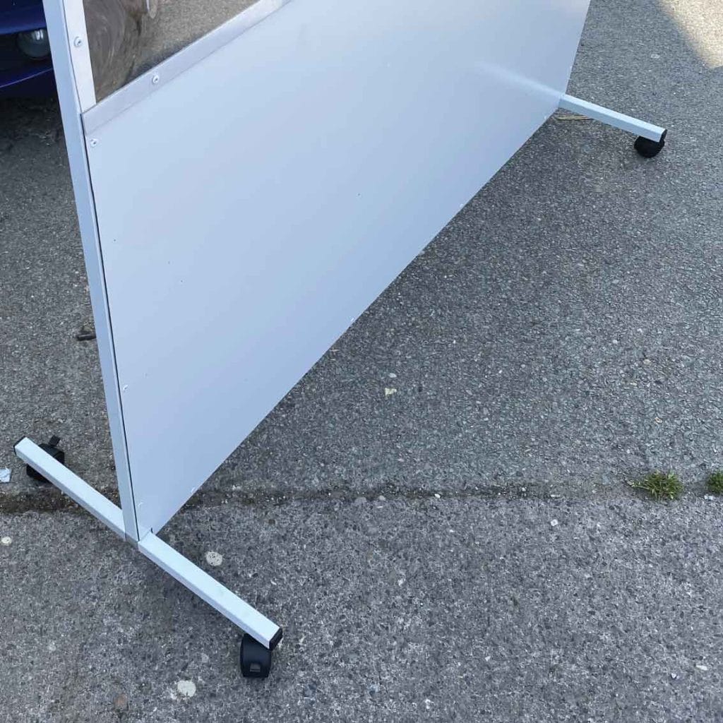 Free standing social distancing screen - Image 4